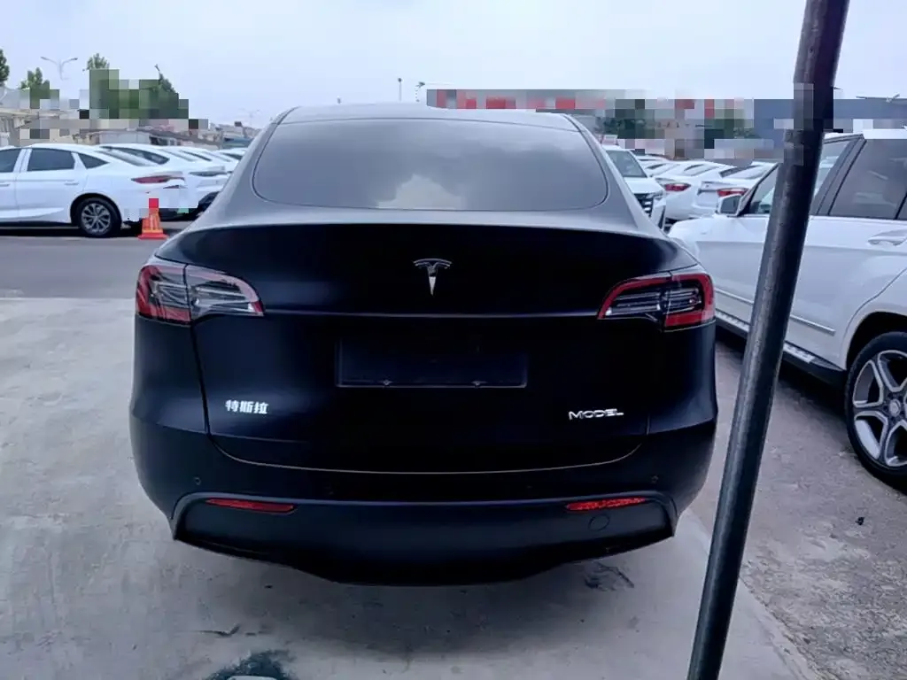 Tesla Model Y — фото 7