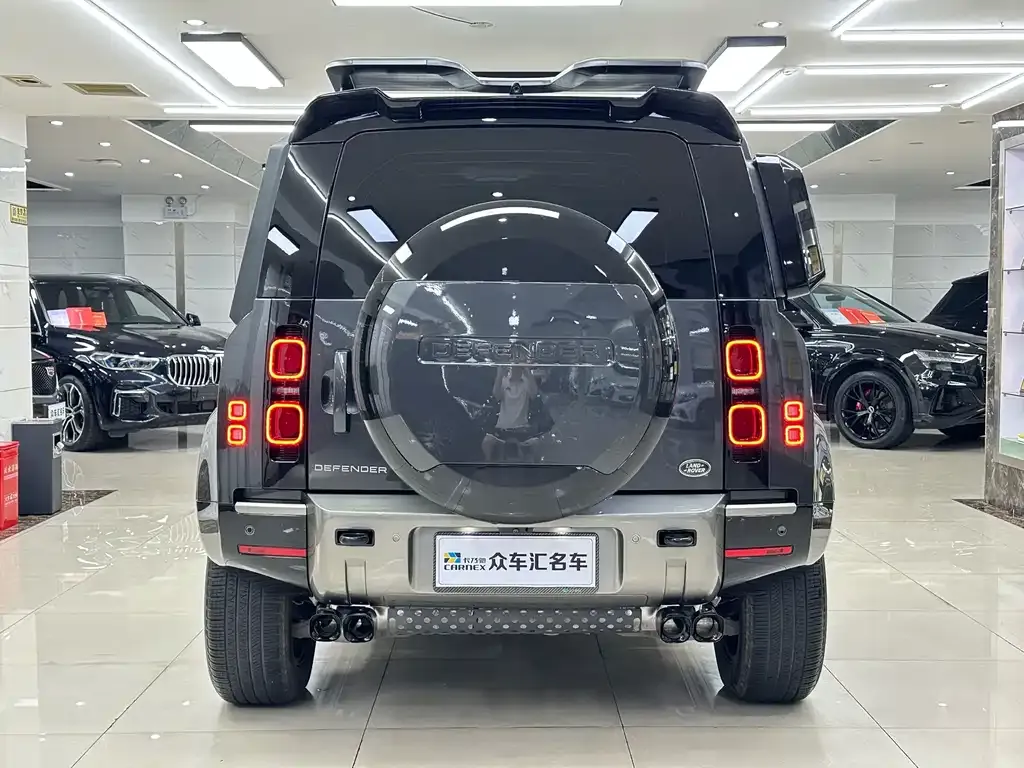 Land Rover Defender — фото 2