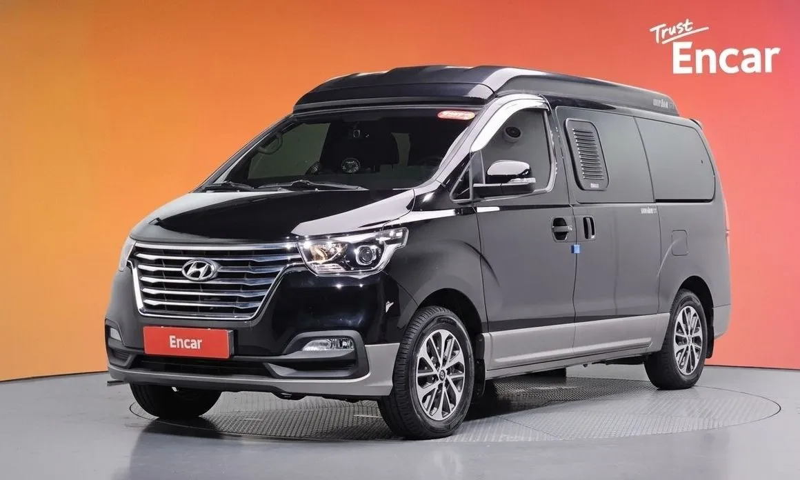 Hyundai Starex — фото 1