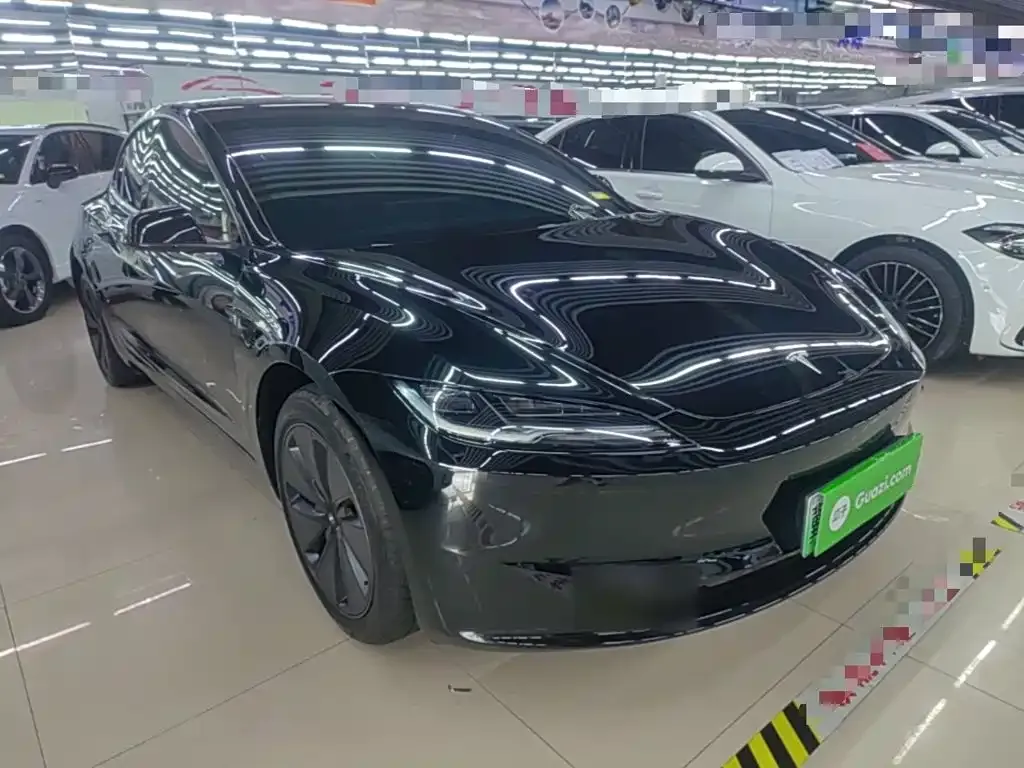 Tesla Model 3 — фото 3