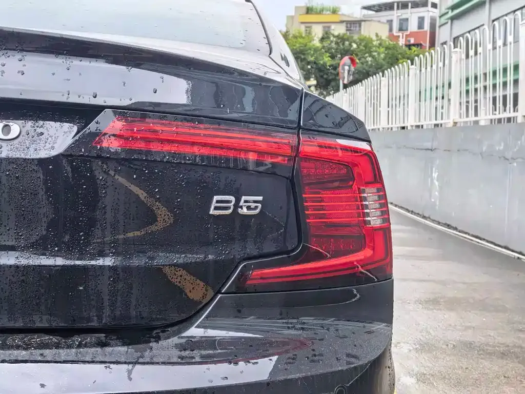 Volvo S90 — фото 5