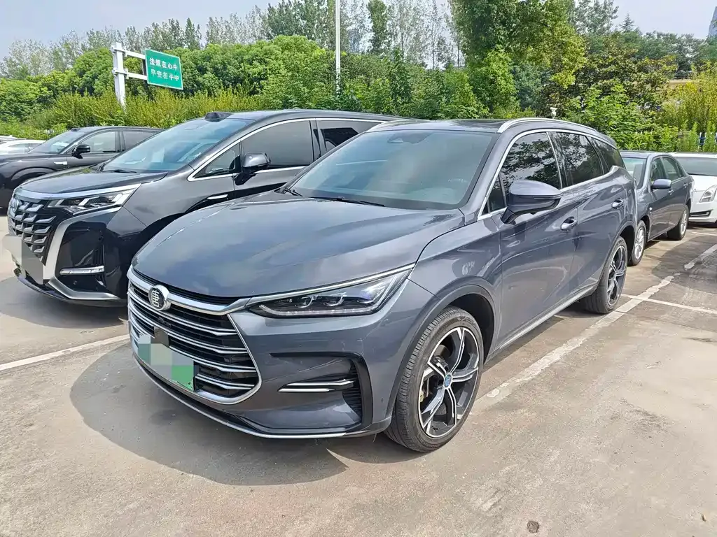 BYD Tang New Energy — фото 1