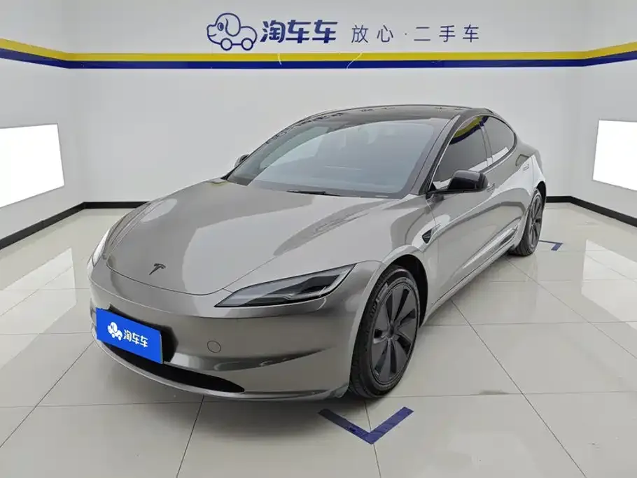 Tesla Model 3 — фото 1