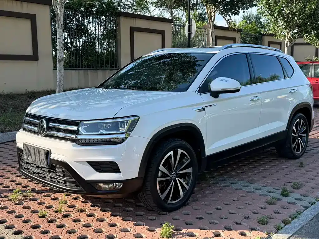 Volkswagen Tharu — фото 1