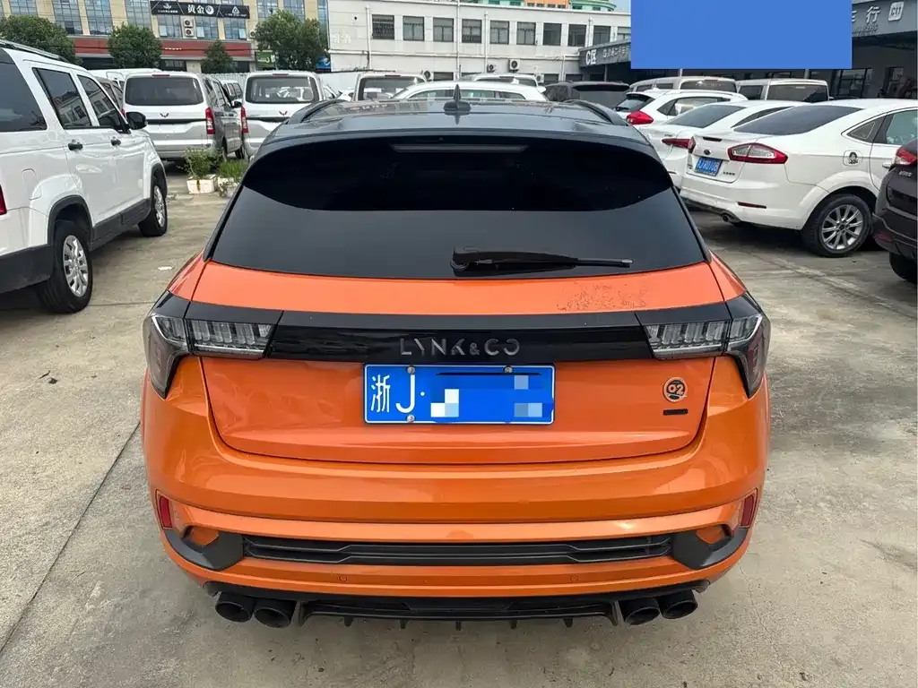 Lynk & Co 02 Hatchback — фото 10