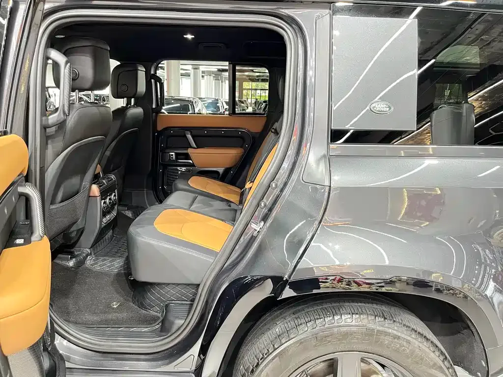 Land Rover Defender — фото 3