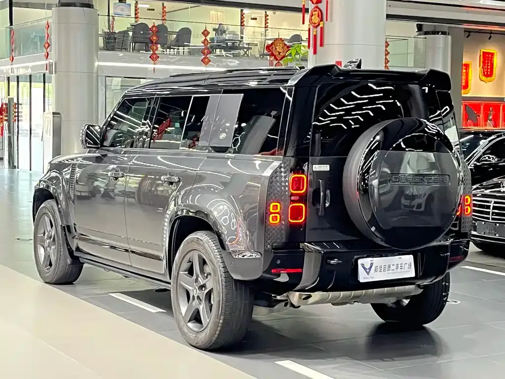 Land Rover Defender — фото 5