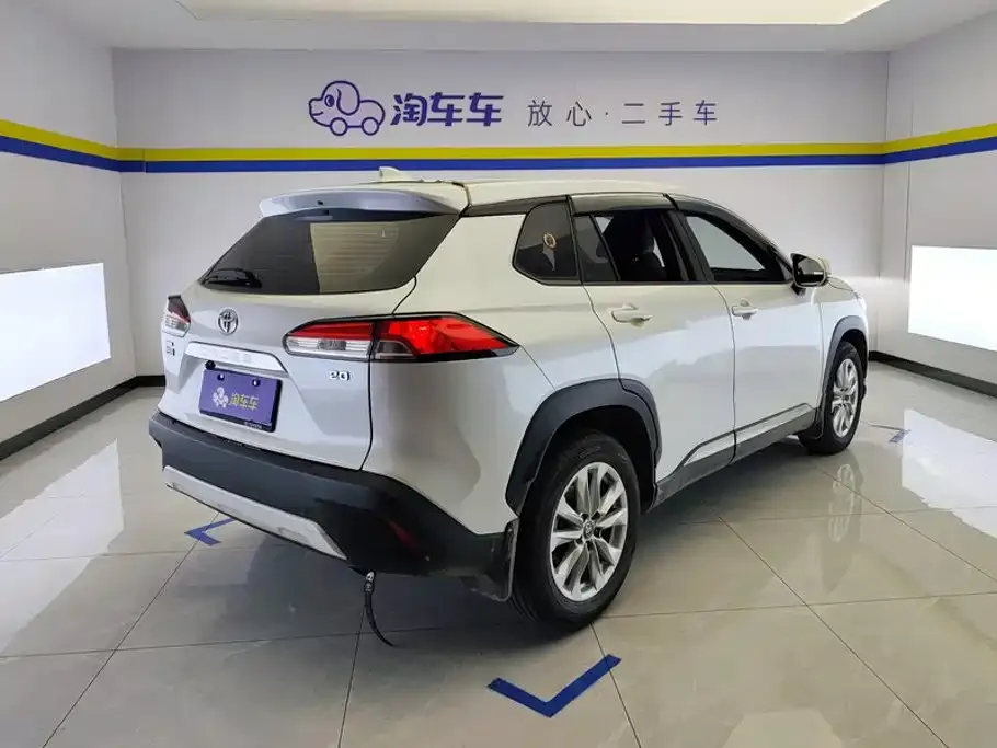 Toyota Corolla Cross — фото 10