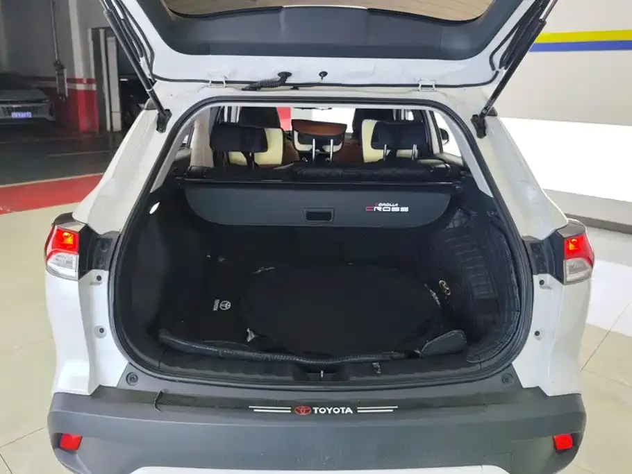 Toyota Corolla Cross — фото 4