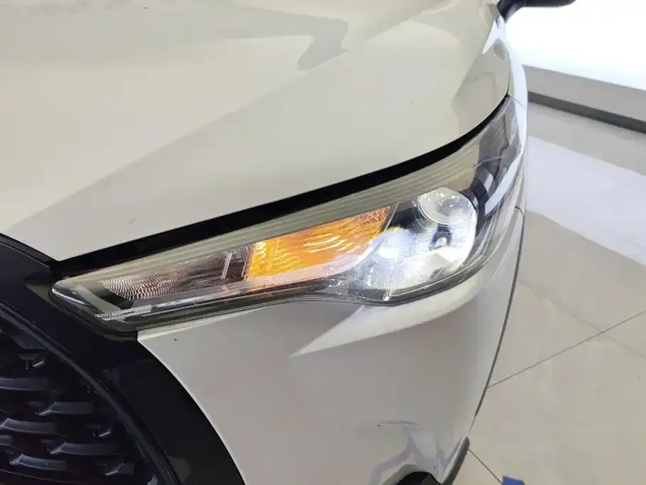 Toyota Corolla Cross — фото 2