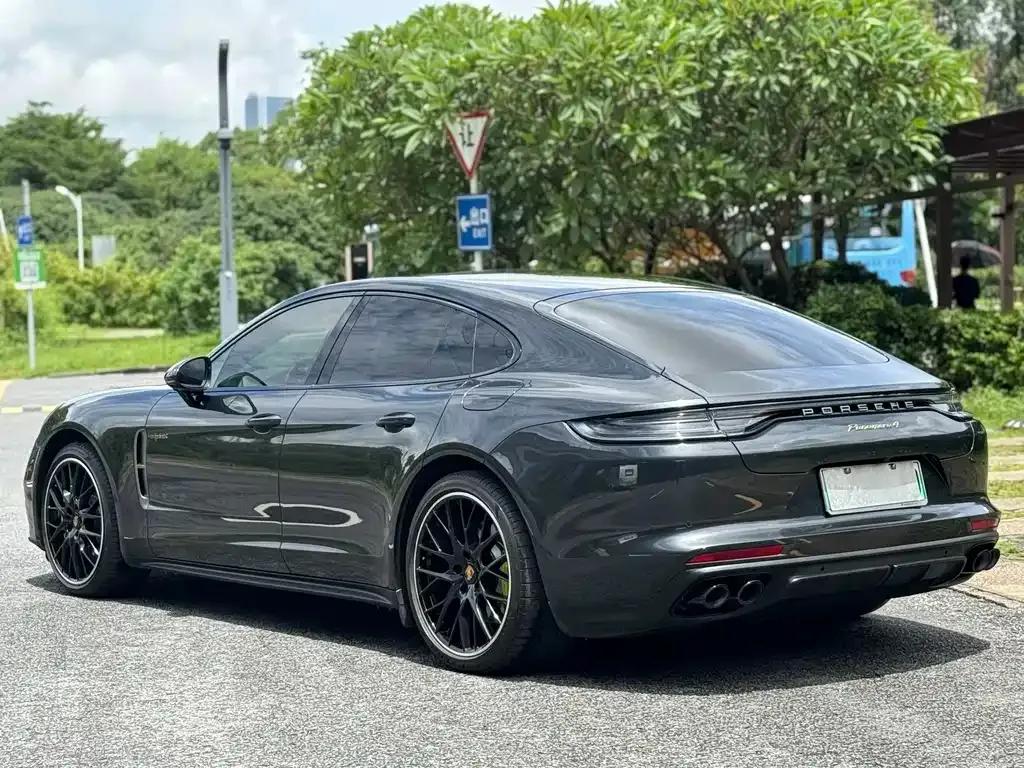 Porsche Panamera Hybrid — фото 7