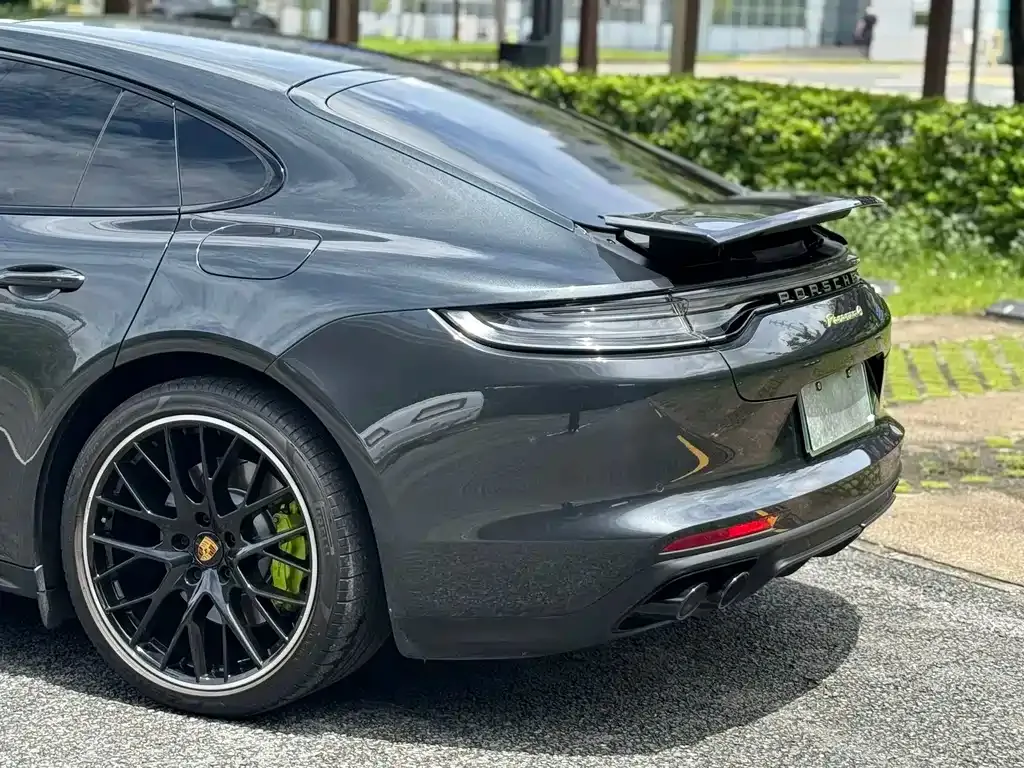 Porsche Panamera Hybrid — фото 4