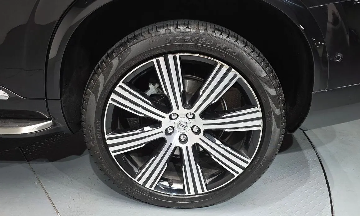 Volvo XC90 — фото 10