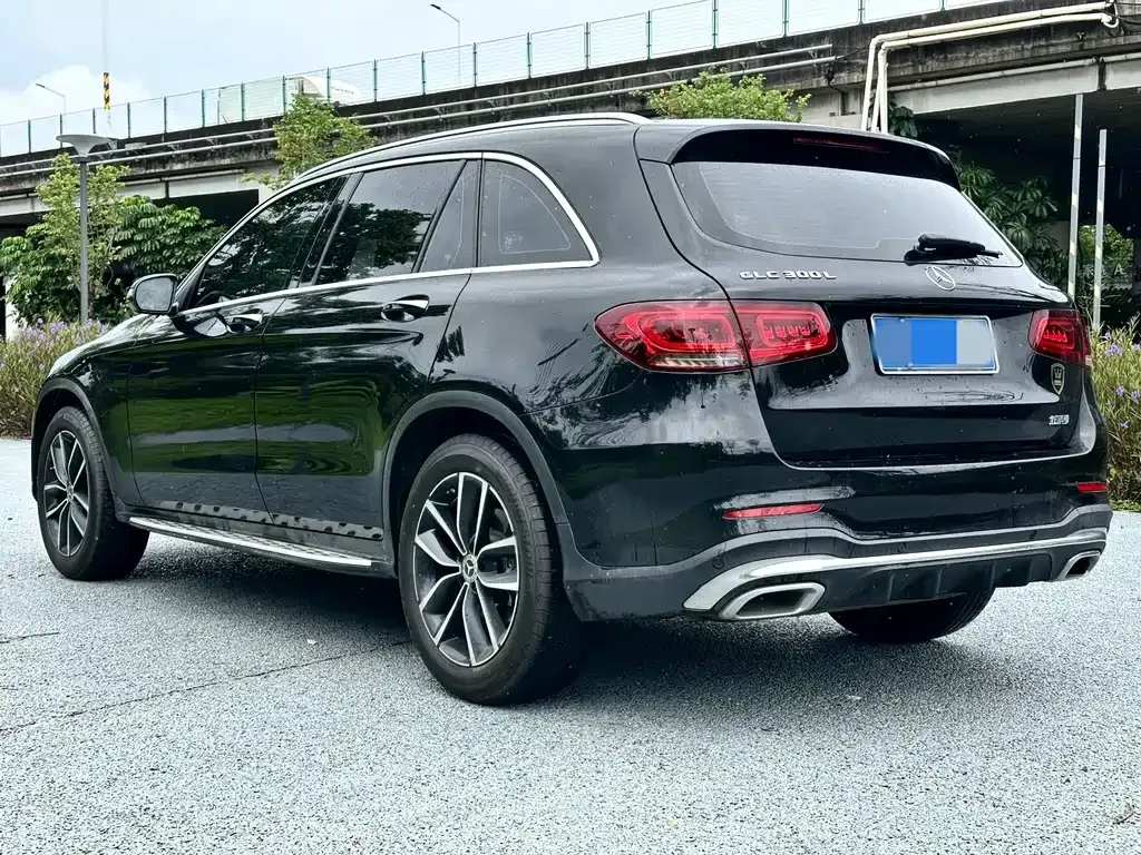 Mercedes-Benz GLC — фото 7
