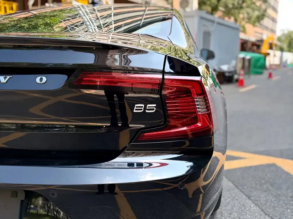 Volvo S90 — фото 2