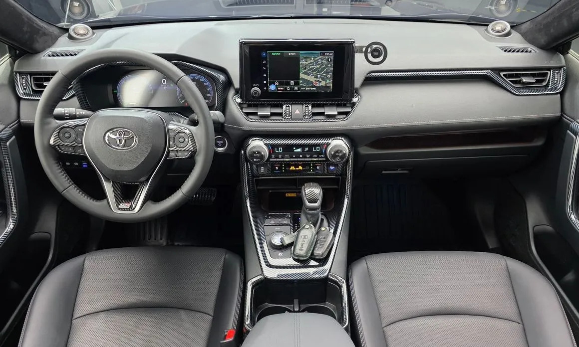 Toyota RAV4 — фото 4