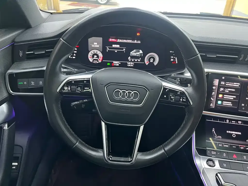 Audi A6L — фото 4