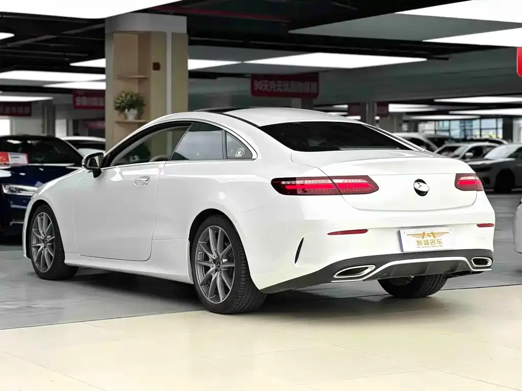 Mercedes-Benz E-Class (Import) — фото 3