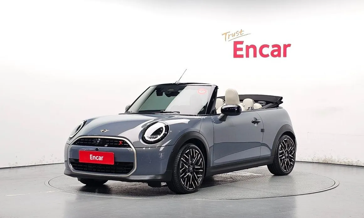 Mini Cooper Convertible — фото 1
