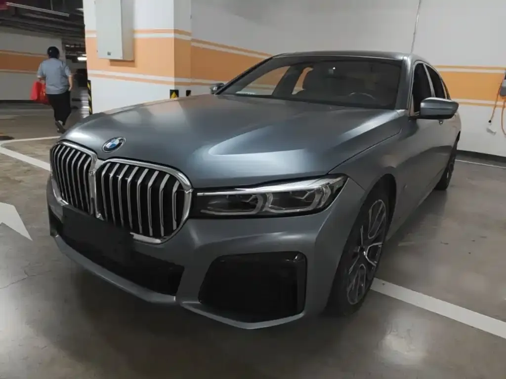 BMW 7 Series — фото 1