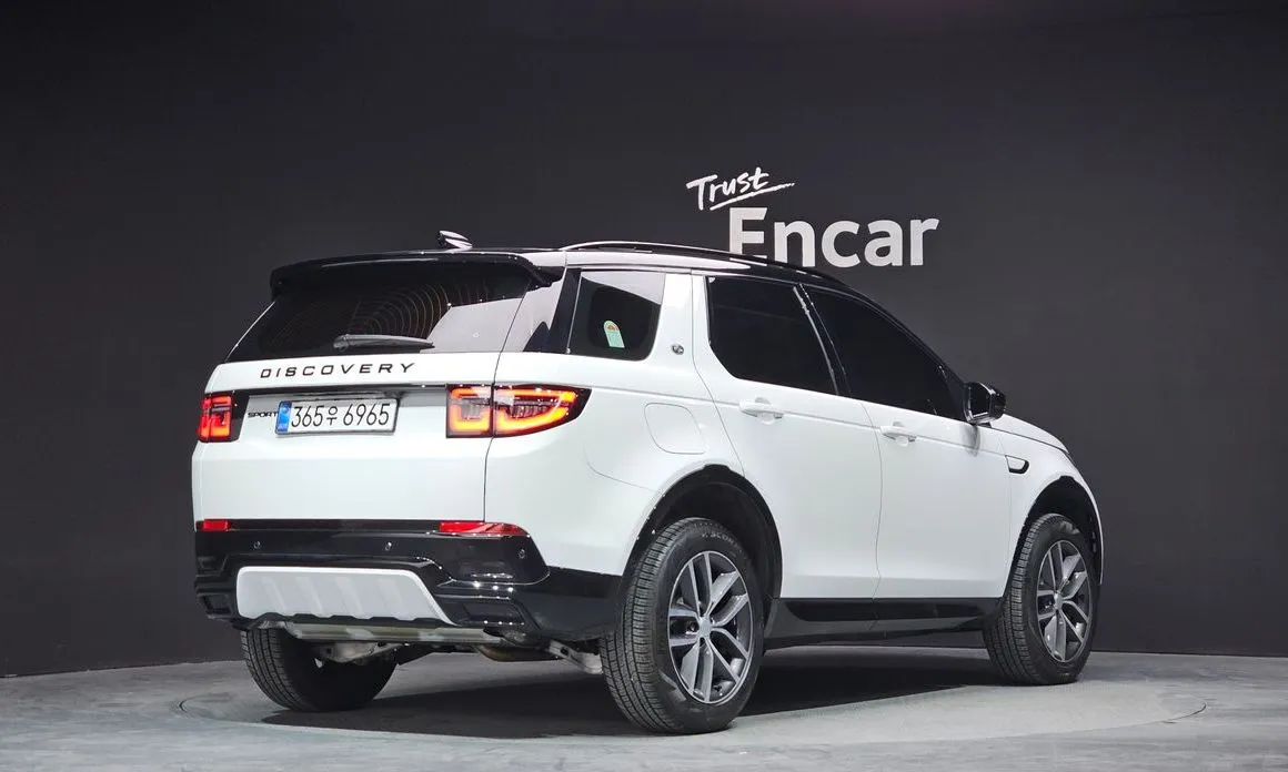 Land Rover Discovery Sport — фото 2