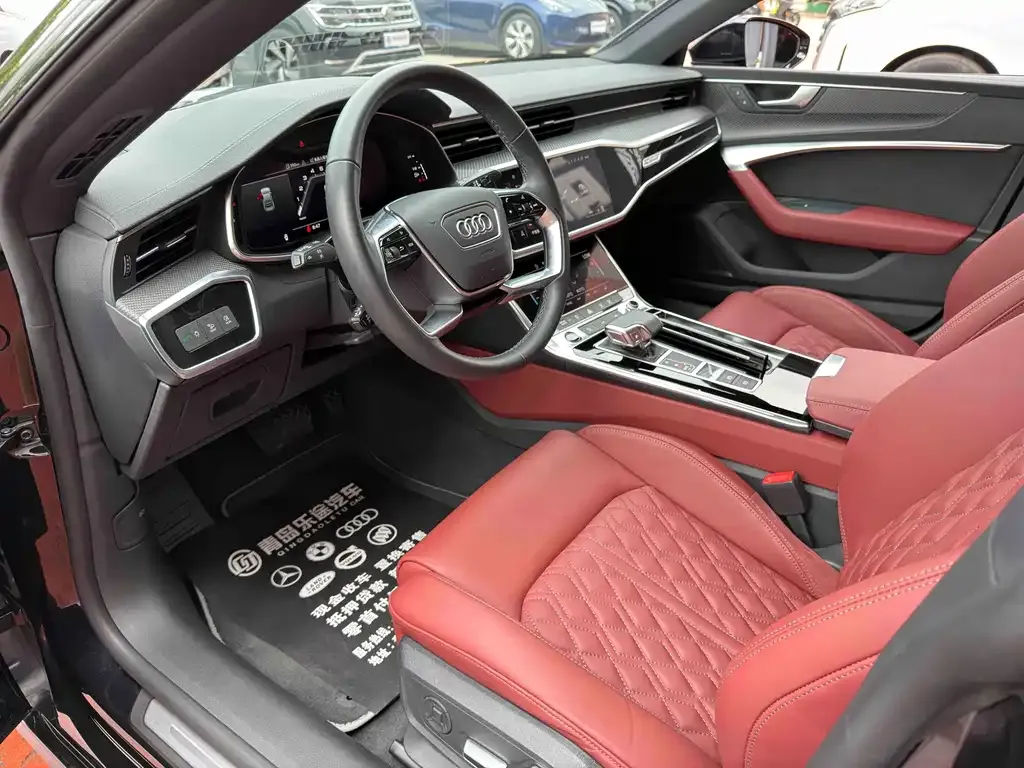 Audi A7L — фото 8