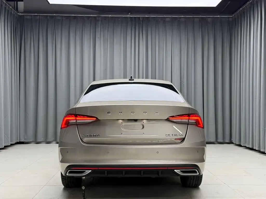 Skoda Octavia — фото 3