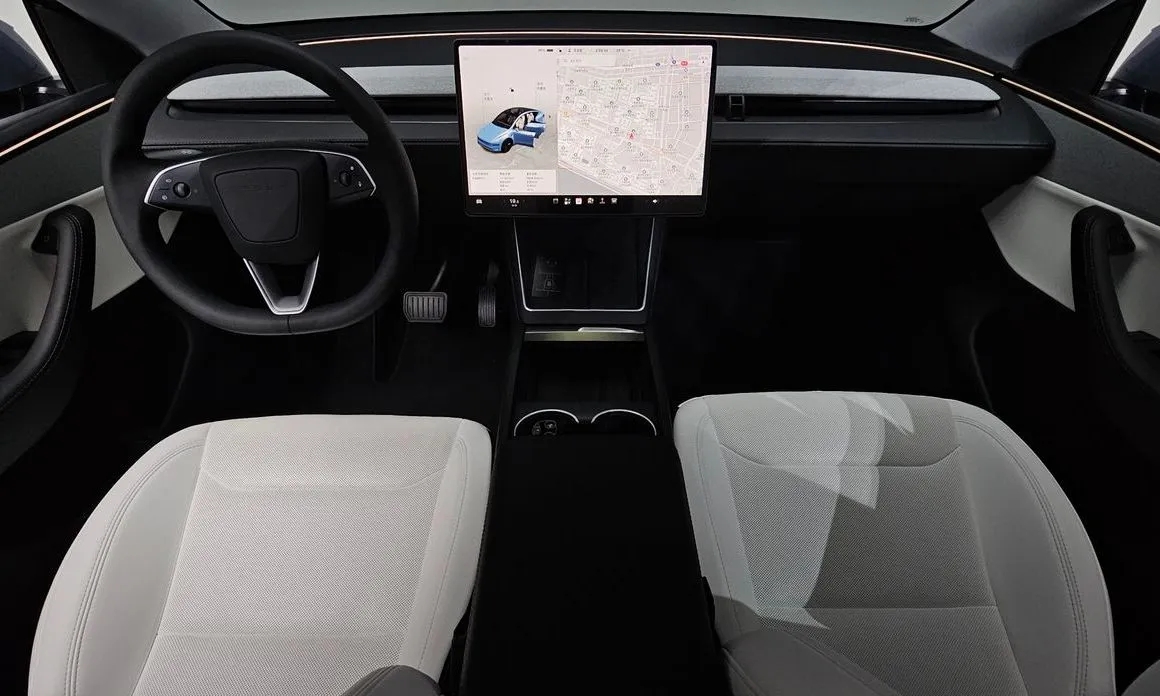 Tesla Model Y — фото 9