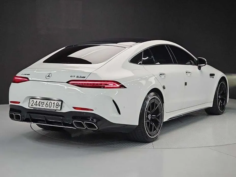 Mercedes-Benz AMG GT — фото 5