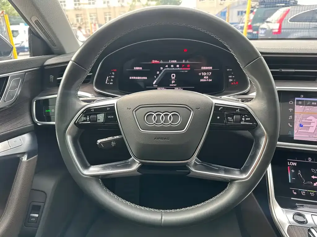 Audi A7L — фото 2