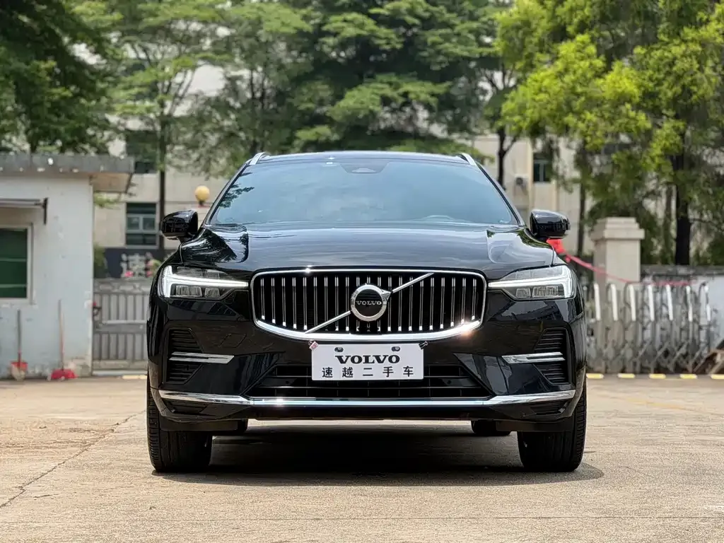 Volvo XC60 — фото 2