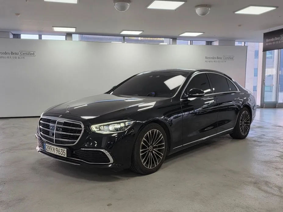 Mercedes-Benz S-Class — фото 1