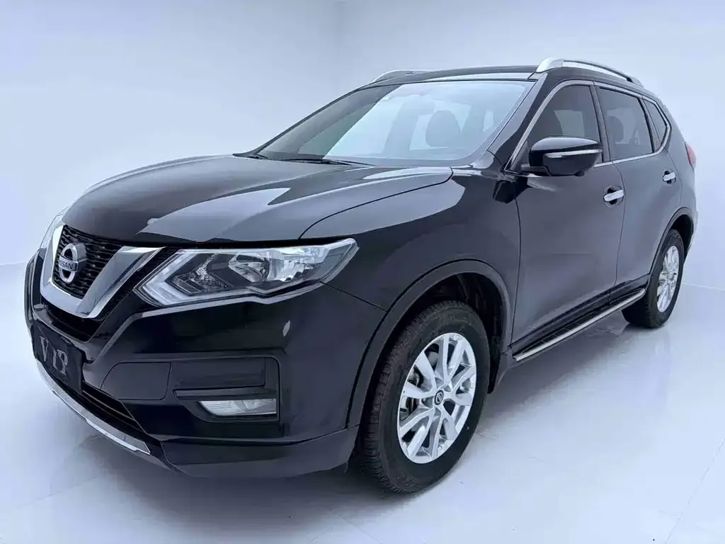 Nissan X-Trail — фото 1