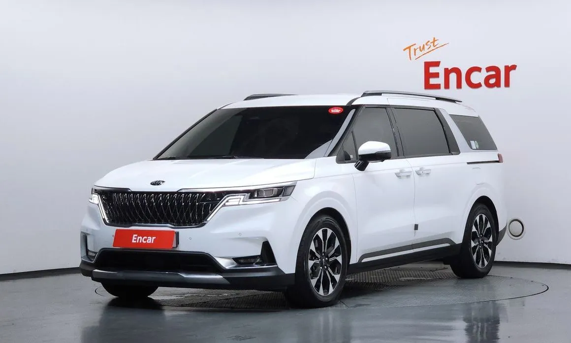 Kia Carnival — фото 1