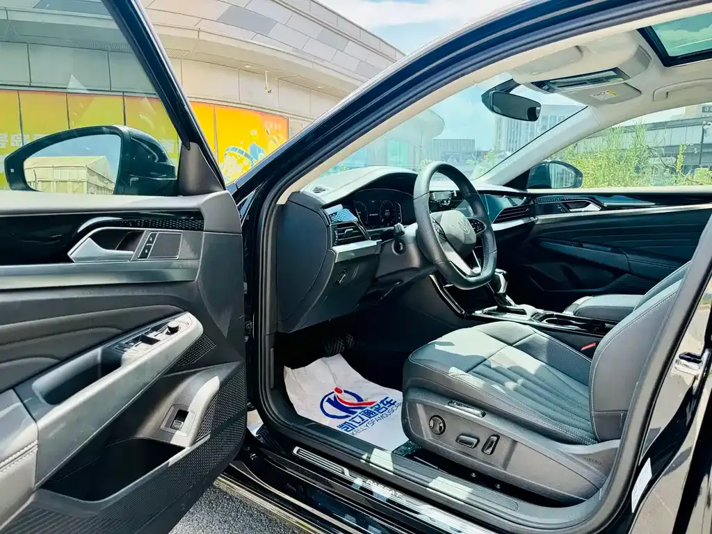 Volkswagen Passat — фото 8