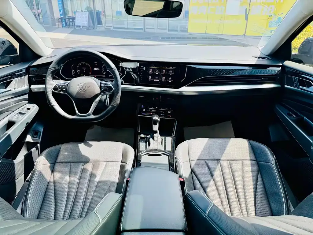 Volkswagen Passat — фото 7