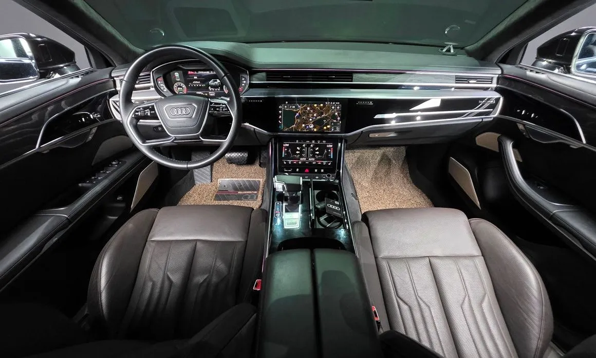 Audi A8 — фото 9