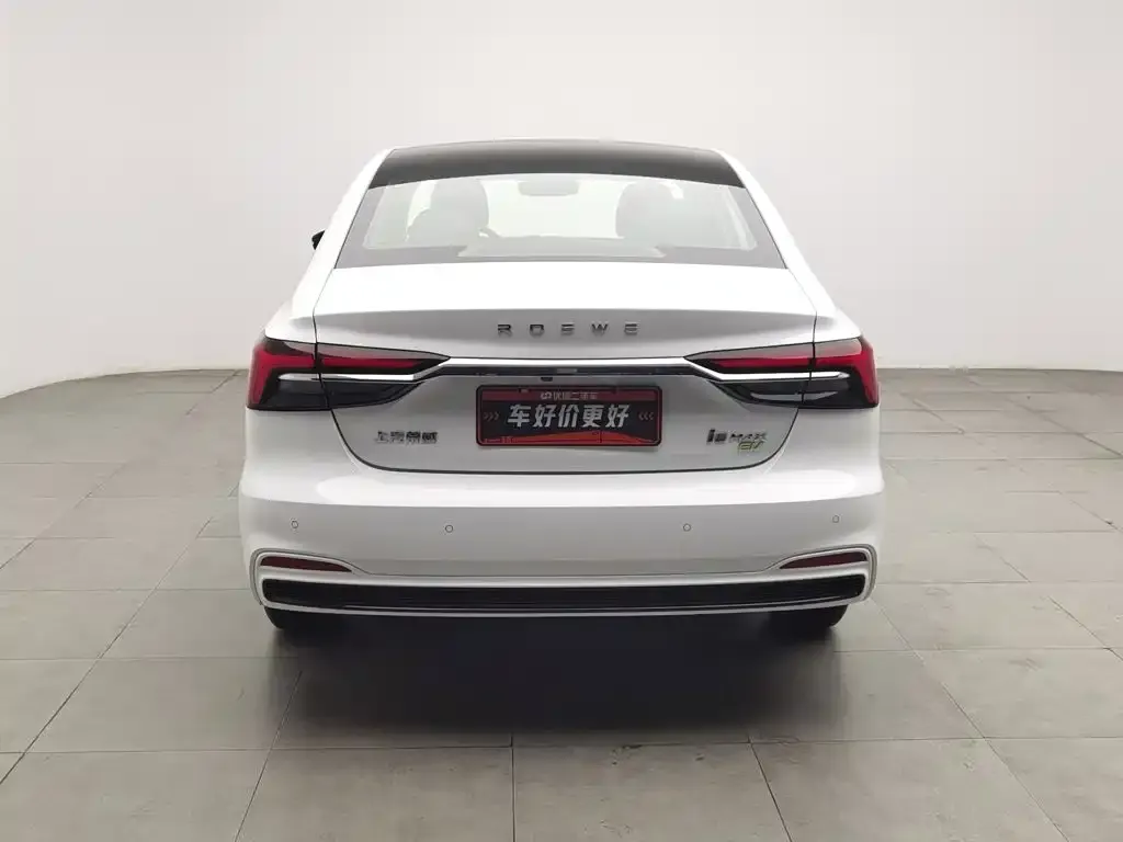 Roewe i6 MAX New Energy — фото 10