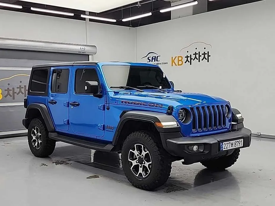 Jeep Wrangler — фото 1