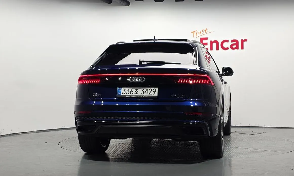 Audi Q8 — фото 3