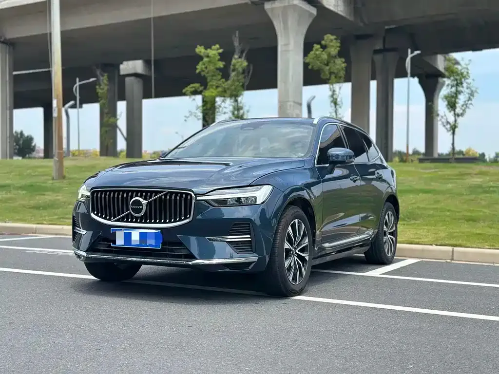 Volvo XC60 — фото 2