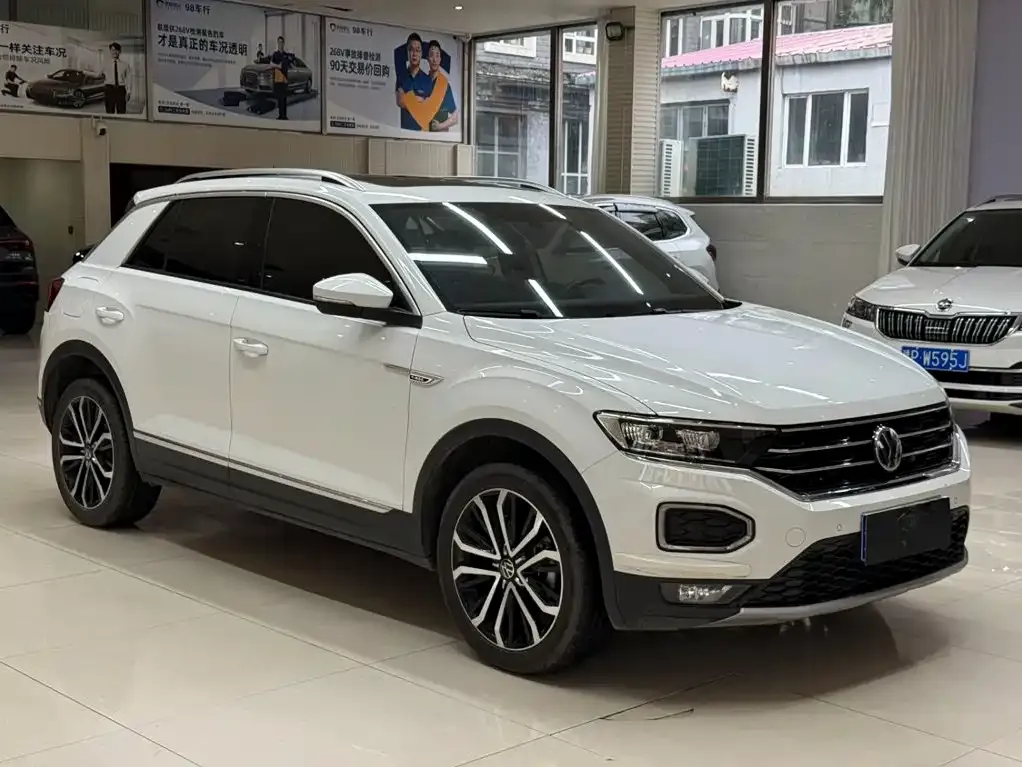 Volkswagen T-Roc — фото 8