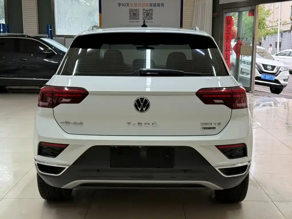 Volkswagen T-Roc — фото 3
