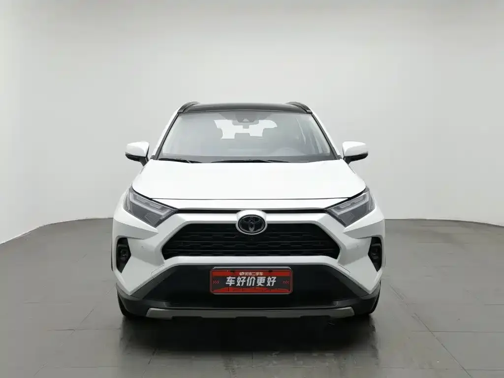 Toyota RAV4 — фото 7