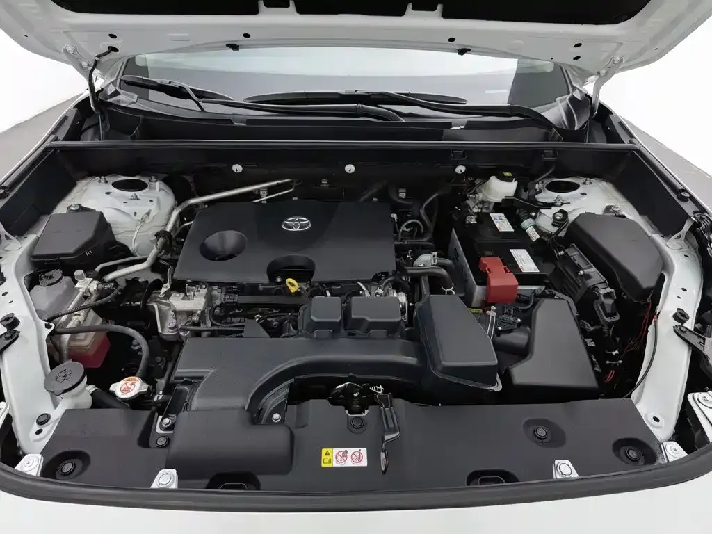 Toyota RAV4 — фото 9