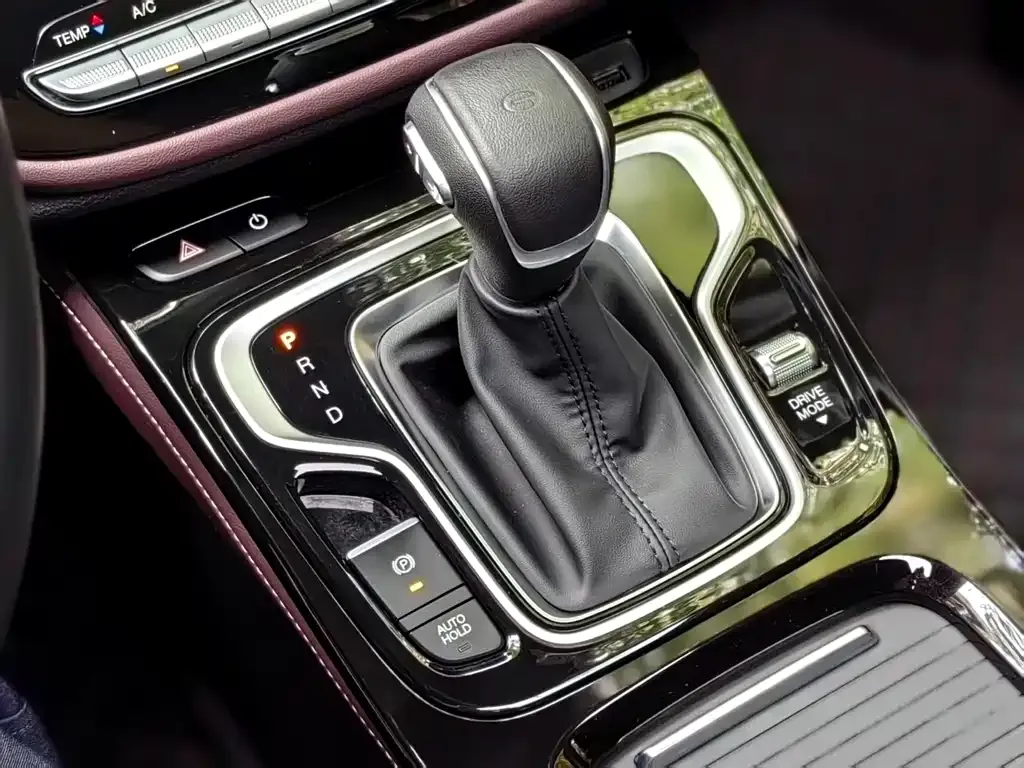 GAC Motor Trumpchi M6 — фото 9