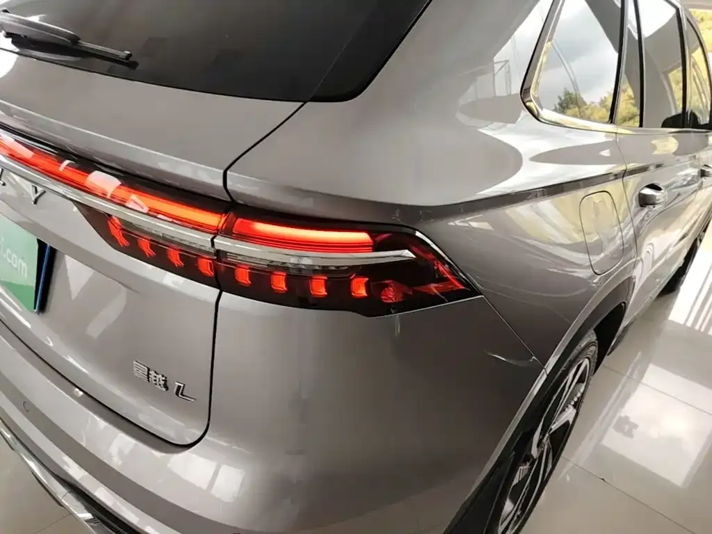 Geely Xingyue L — фото 3