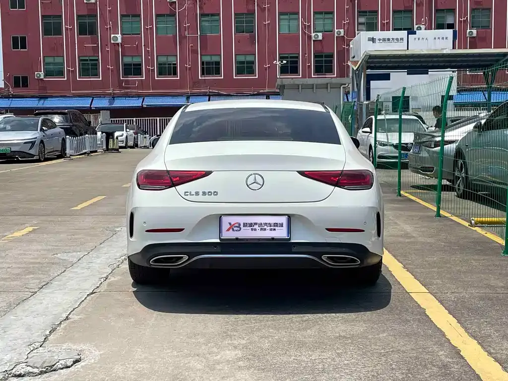 Mercedes-Benz CLS — фото 10