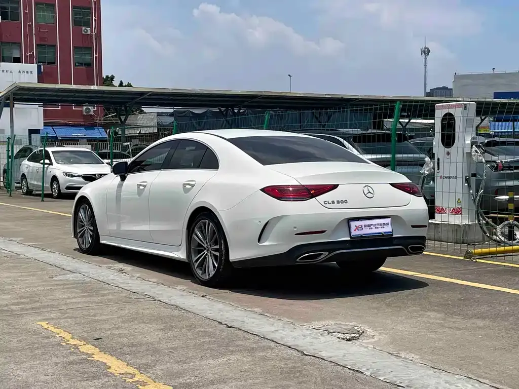 Mercedes-Benz CLS — фото 9
