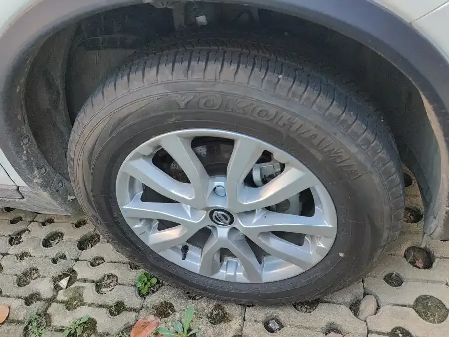 Nissan X-Trail — фото 10